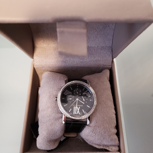 BCBG watch - Picture 3 of 3